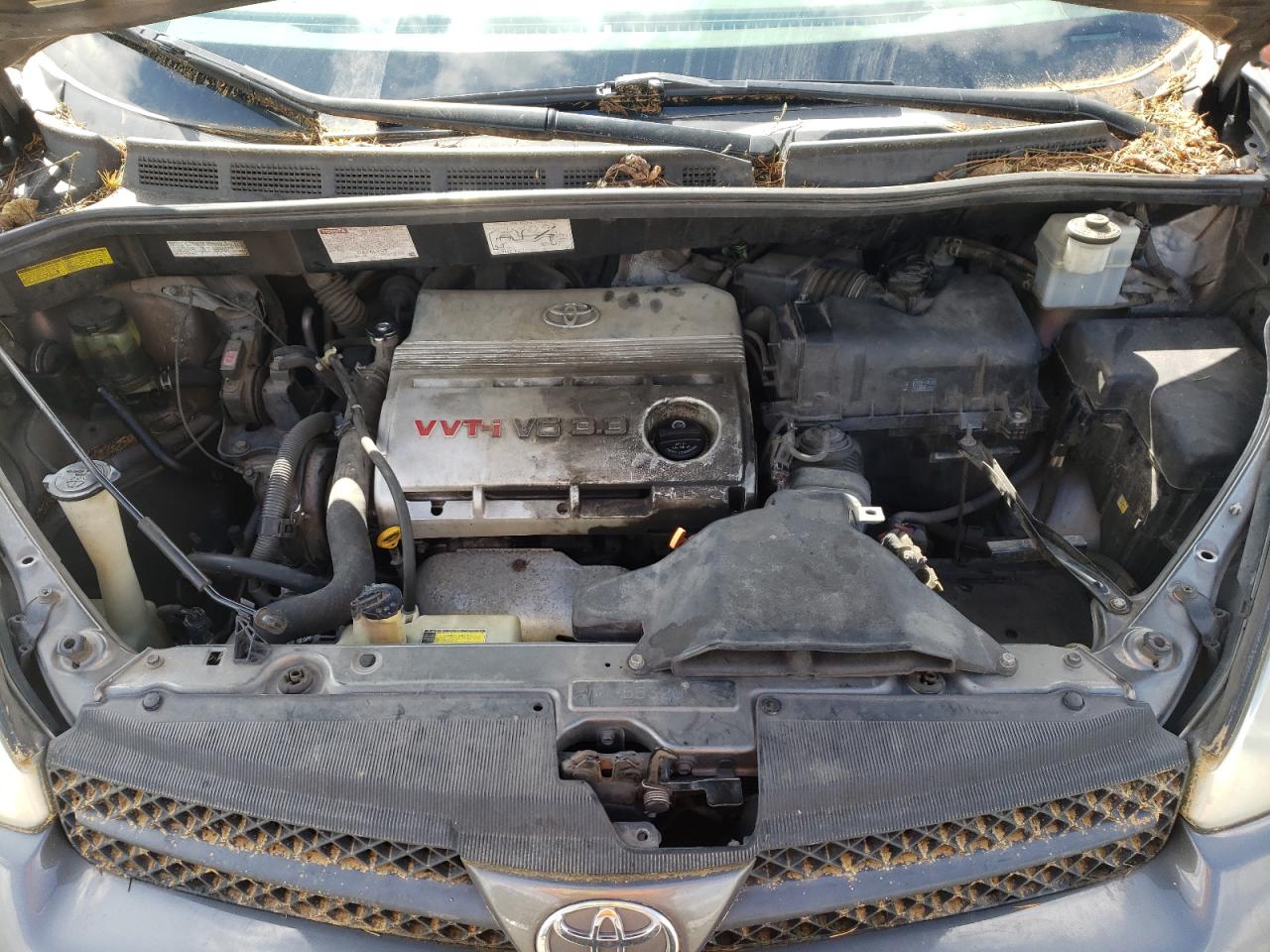 Photo 7 from auction – 2004 TOYOTA SIENNA XLE with VIN 5TDBA22C54S021678