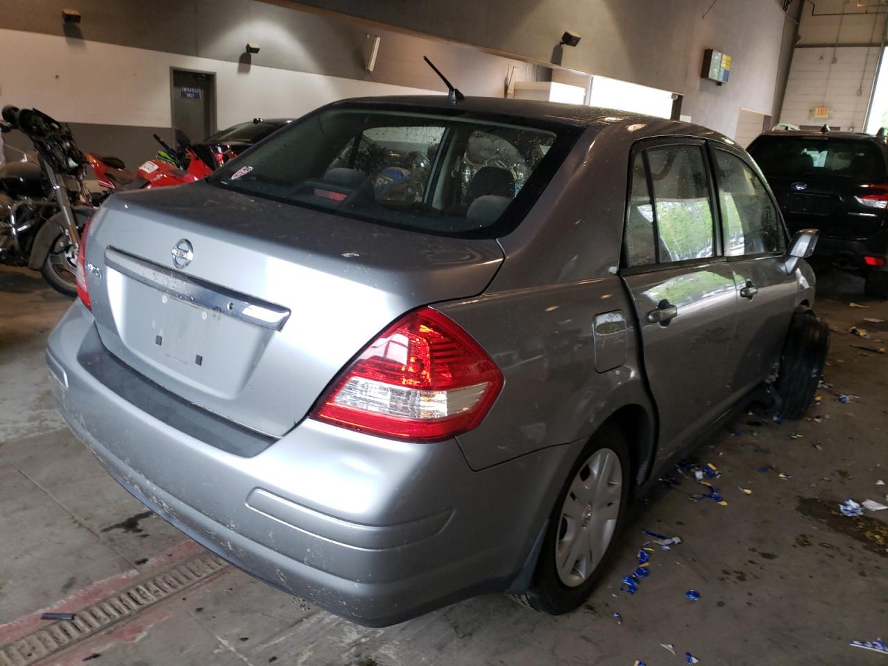 Photo 4 from auction – 2011 NISSAN VERSA S with VIN 3N1BC1AP0BL409402