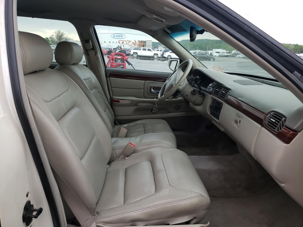 Photo 5 from auction – 1999 CADILLAC DEVILLE with VIN 1G6KD54Y8XU787604