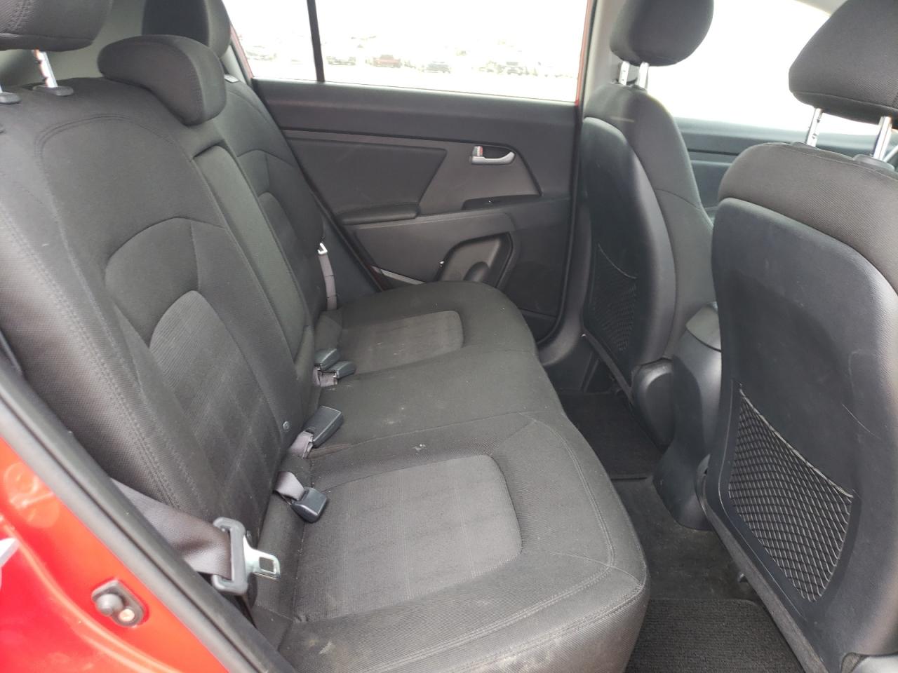 Photo 6 from auction – 2012 KIA SPORTAGE L with VIN KNDPBCA27C7216904
