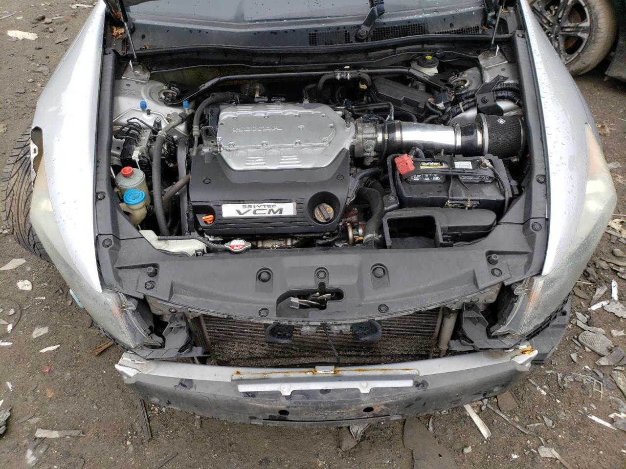 Photo 17 from auction – 2011 HONDA ACCORD EXL with VIN 1HGCP3F84BA023948