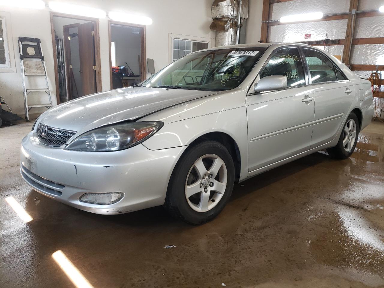 Photo 2 from auction – 2002 TOYOTA CAMRY LE with VIN 4T1BE32K62U091860