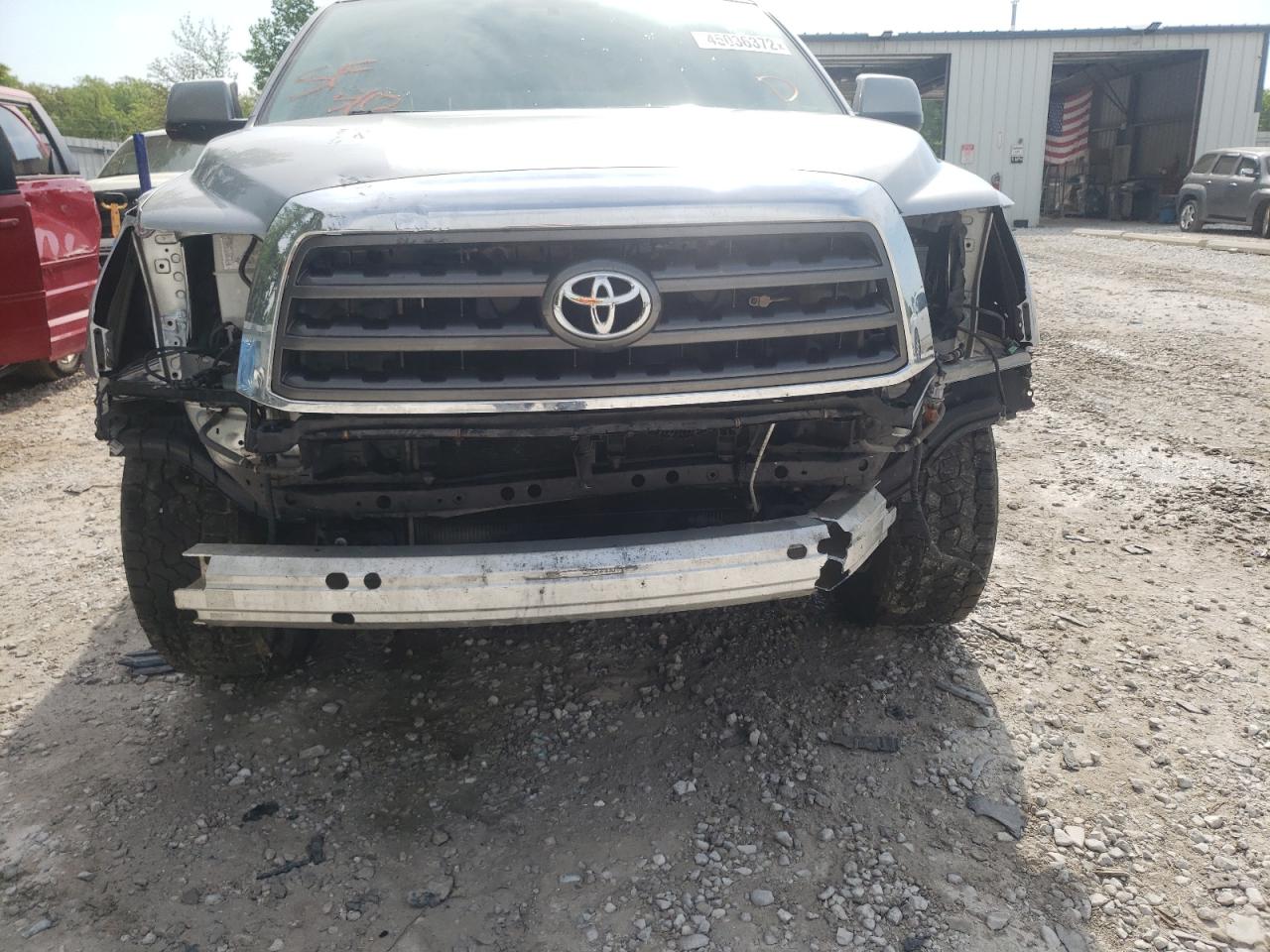 Photo 9 from auction – 2013 TOYOTA SEQUOIA SR with VIN 5TDZY5G18DS046805