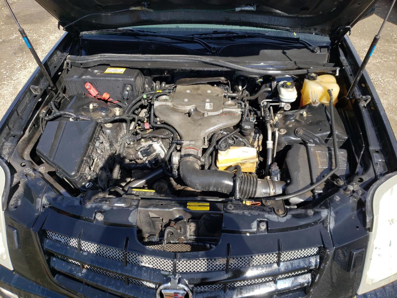 Photo 7 from auction – 2004 CADILLAC SRX with VIN 1GYEE637740152473