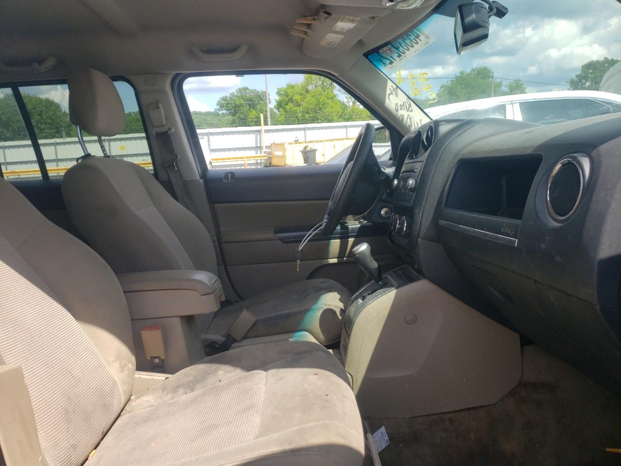 Photo 5 from auction – 2014 JEEP PATRIOT SP with VIN 1C4NJPBB5ED833481