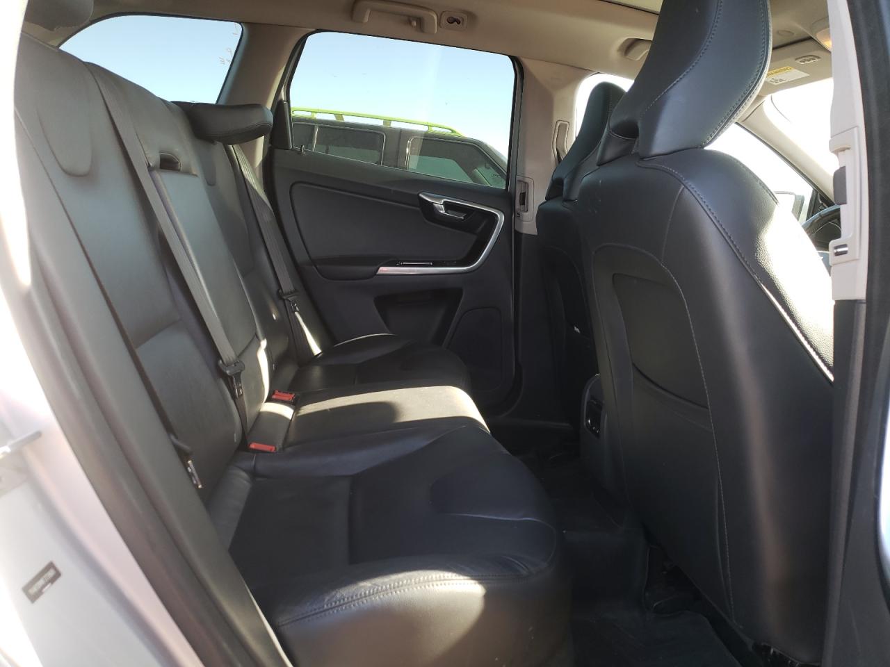 Photo 6 from auction – 2015 VOLVO XC60 T5 PL with VIN YV4612RM8F2729608