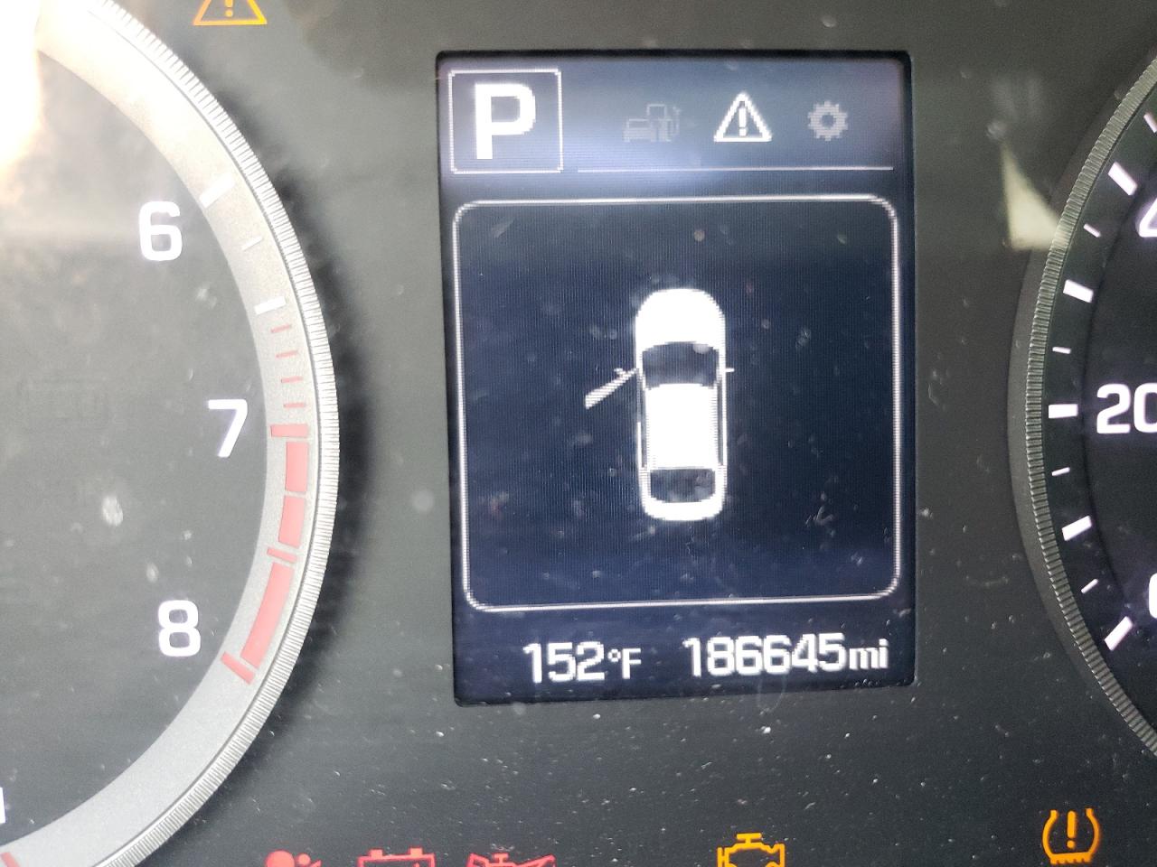 Photo 8 from auction – 2015 HYUNDAI SONATA SE with VIN 5NPE24AF9FH064009