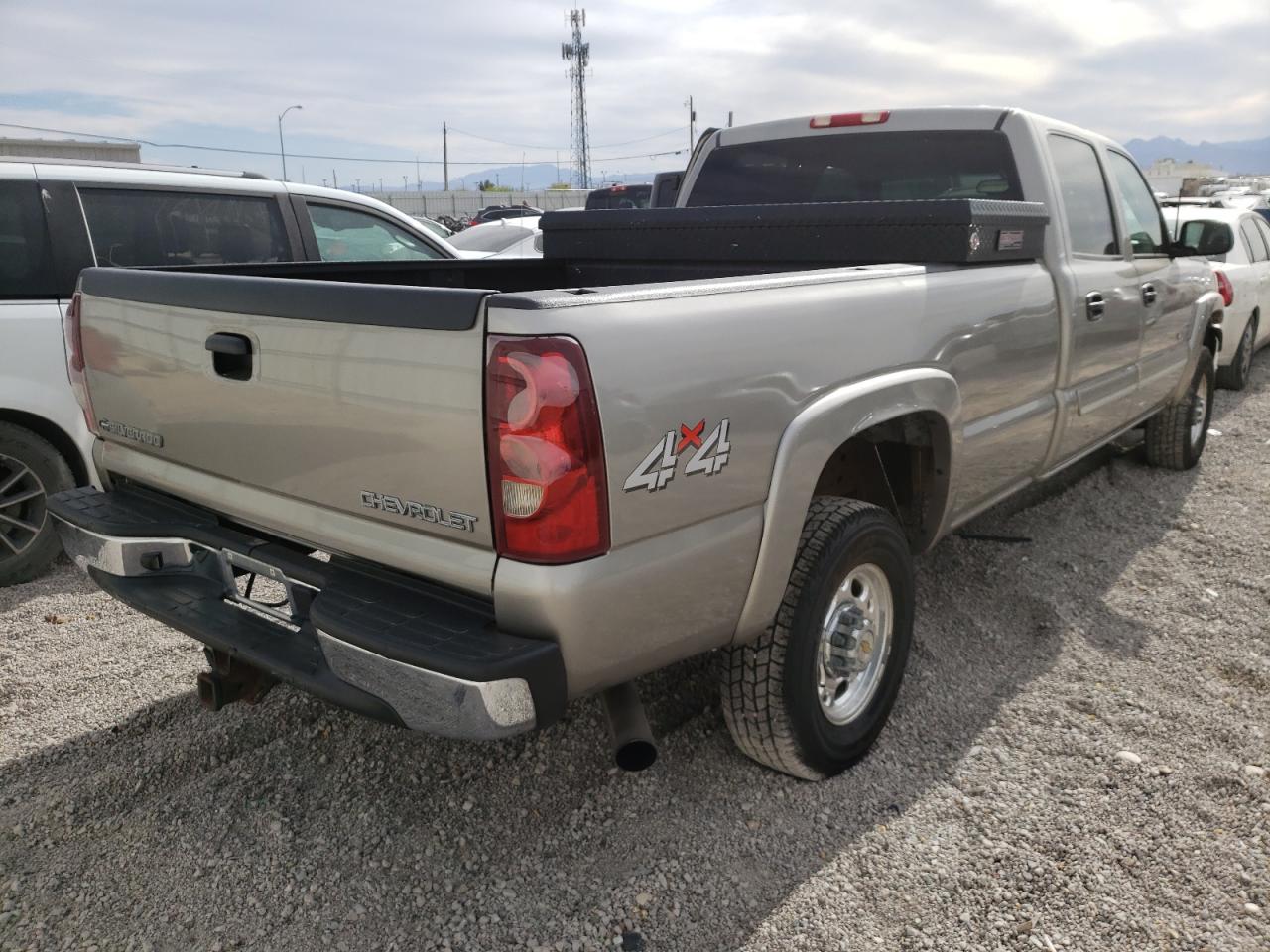 Photo 4 from auction – 2003 CHEVROLET SILVERADO with VIN 1GCHK231X3F125862