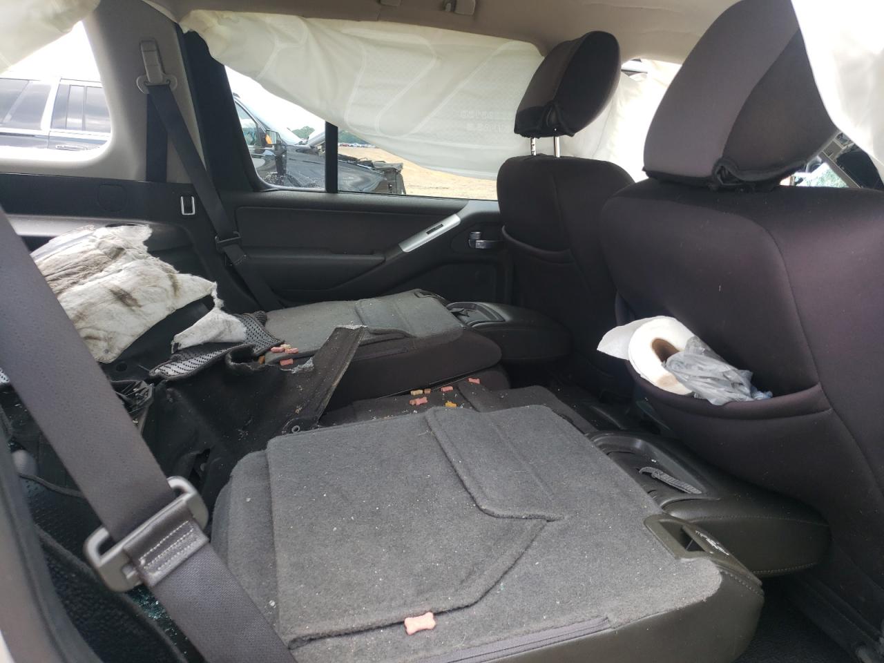 Photo 6 from auction – 2012 NISSAN PATHFINDER with VIN 5N1AR1NN7CC623599