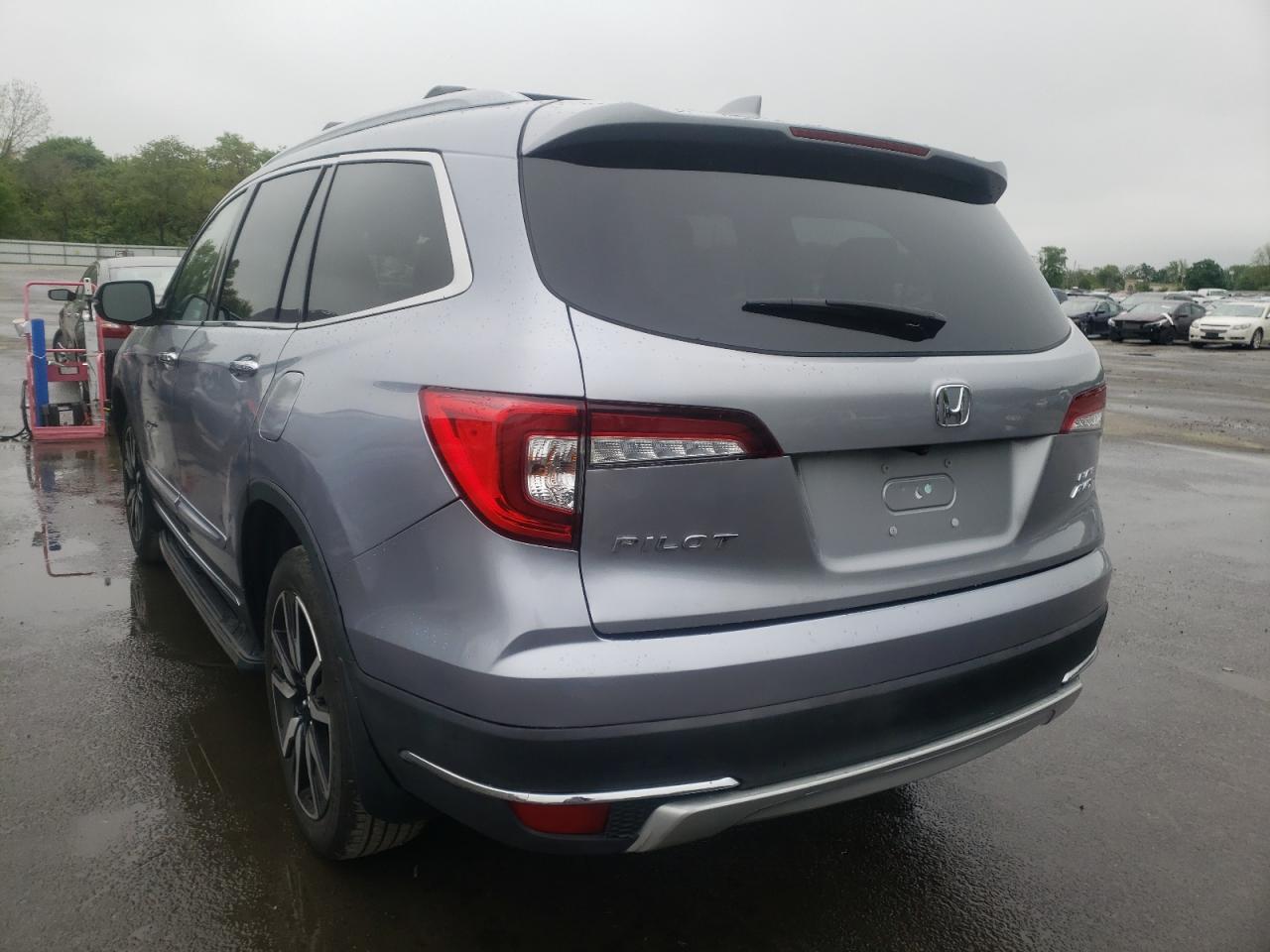 Photo 3 from auction – 2019 HONDA PILOT ELIT with VIN 5FNYF6H06KB024283