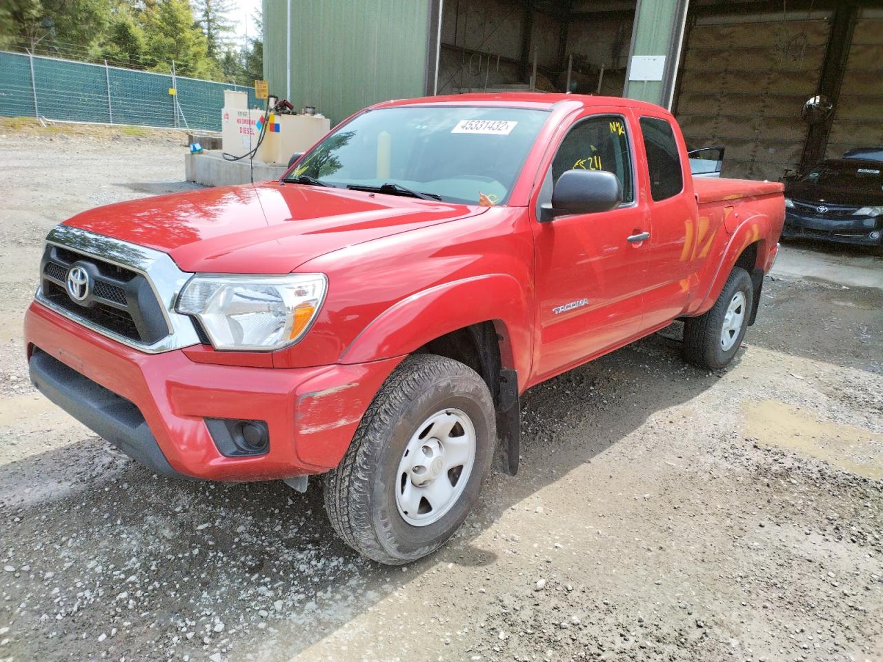 Photo 2 from auction – 2014 TOYOTA TACOMA PRE with VIN 5TFTX4GN4EX032367