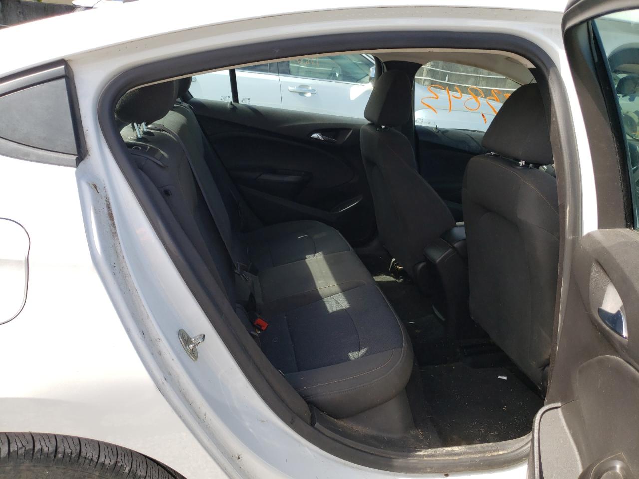 Photo 6 from auction – 2016 CHEVROLET CRUZE LS with VIN 1G1BC5SM1G7286366