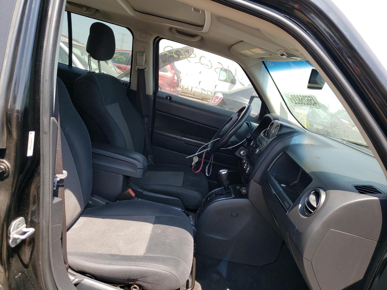 Photo 5 from auction – 2012 JEEP PATRIOT LA with VIN 1C4NJRFB0CD689681