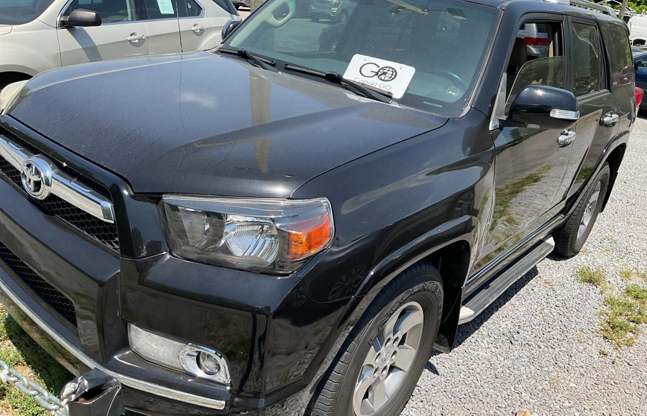 Photo 2 from auction – 2011 TOYOTA 4RUNNER SR with VIN JTEZU5JR5B5032854