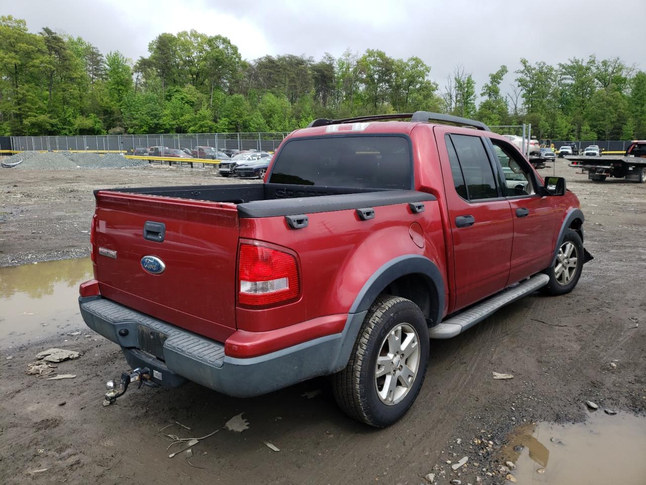 Photo 4 from auction – 2007 FORD EXPLORER S with VIN 1FMEU31K17UA01913