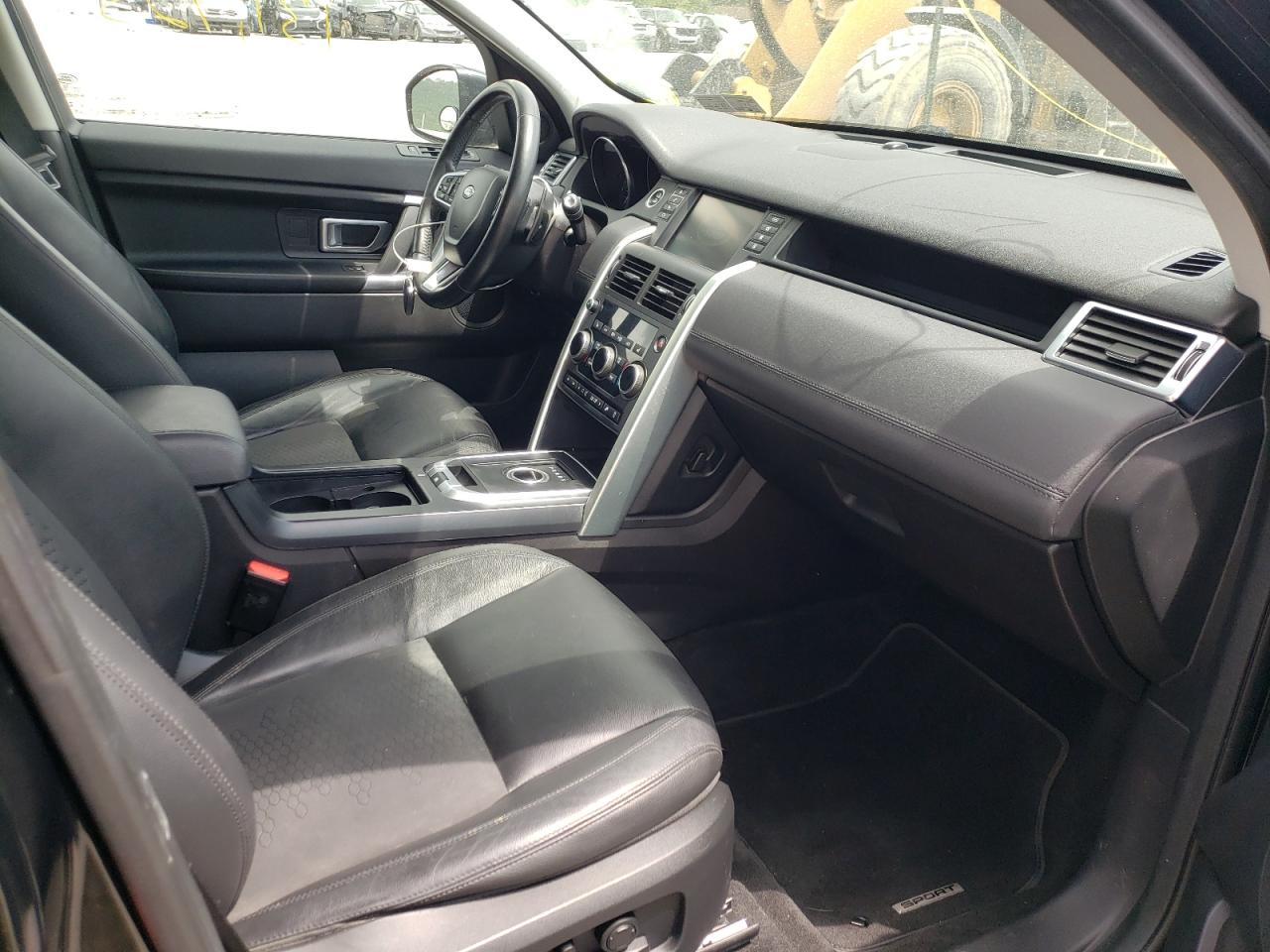 Photo 5 from auction – 2016 LAND ROVER DISCOVERY with VIN SALCP2BG9GH596194