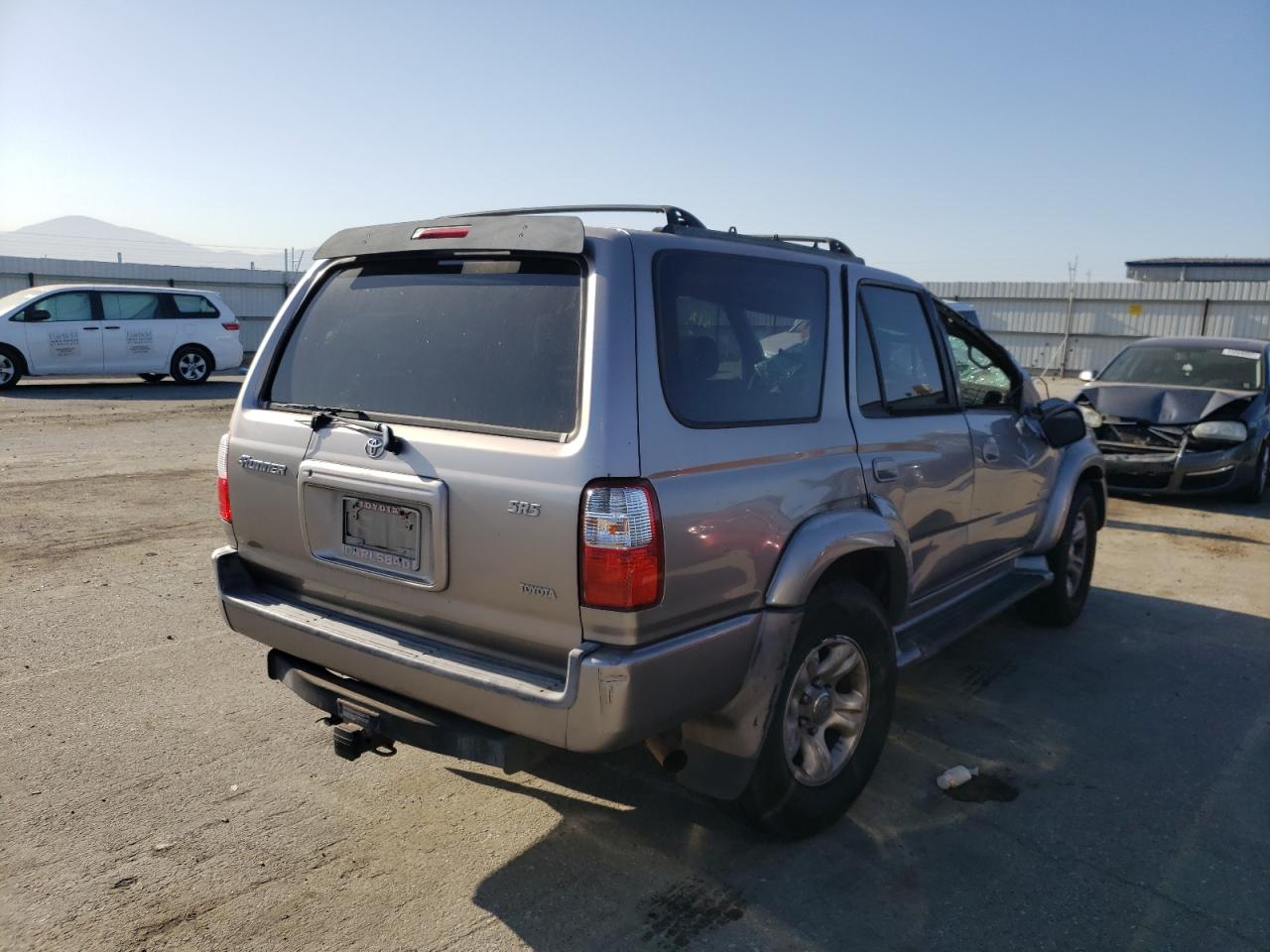 Photo 4 from auction – 2002 TOYOTA 4RUNNER SR with VIN JT3GN86R720252467