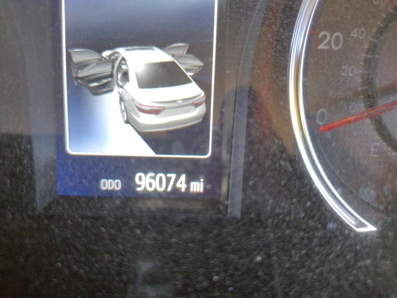 Photo 8 from auction – 2015 TOYOTA CAMRY LE with VIN 4T1BF1FK2FU040163