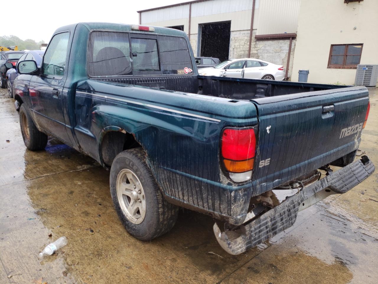 Photo 3 from auction – 1998 MAZDA B2500 with VIN 4F4YR12C3WTM28908