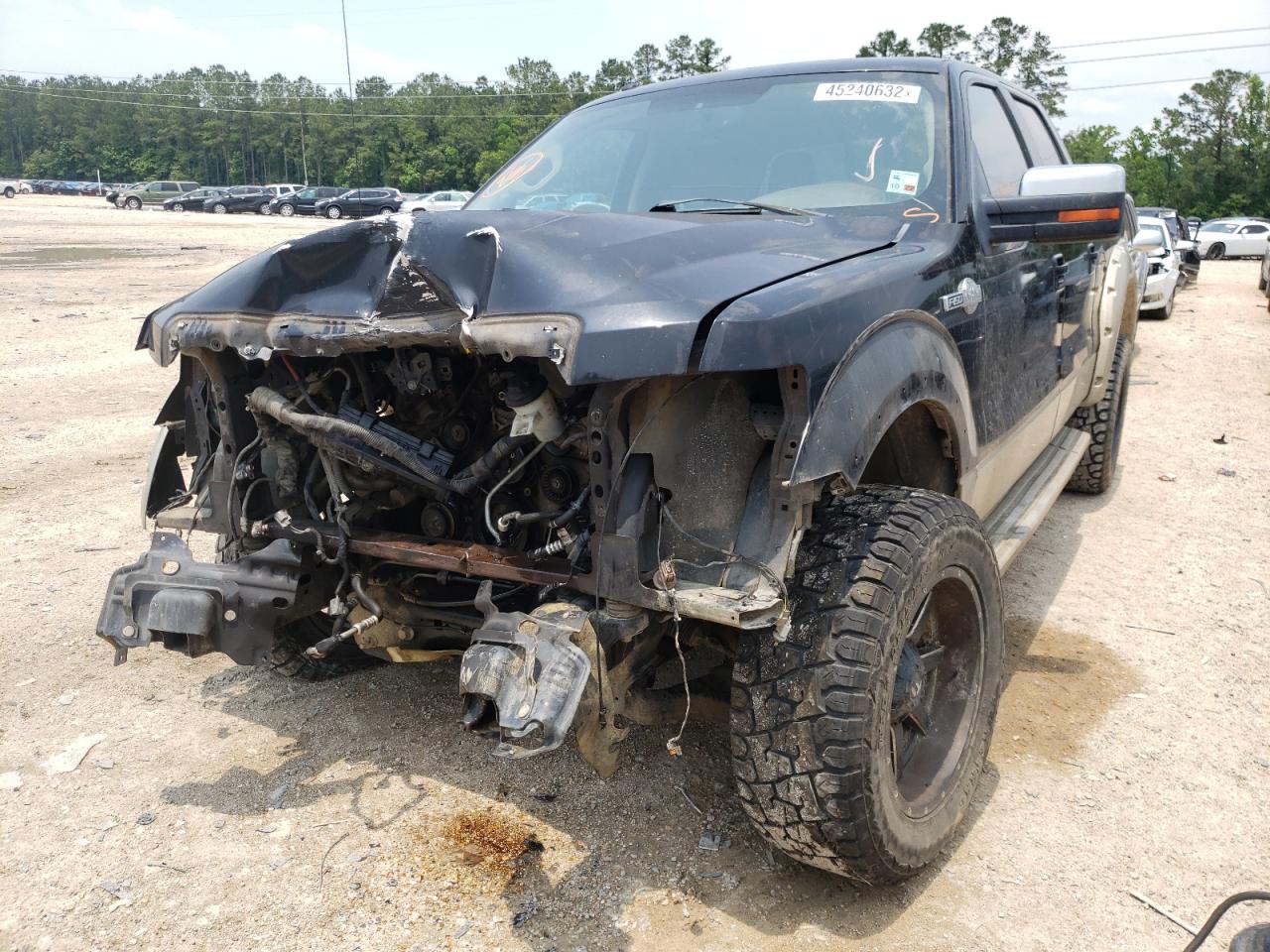 Photo 2 from auction – 2010 FORD F150 SUPER with VIN 1FTFW1EV3AKE25138