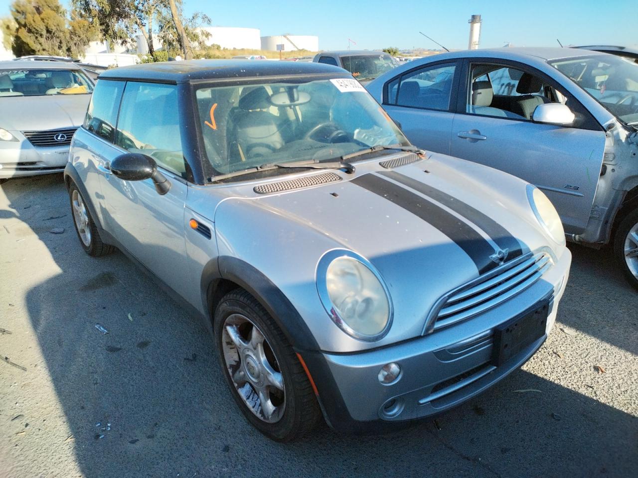 MINI COOPER 2006 with VIN WMWRC33556TK16339 - Photo from auction