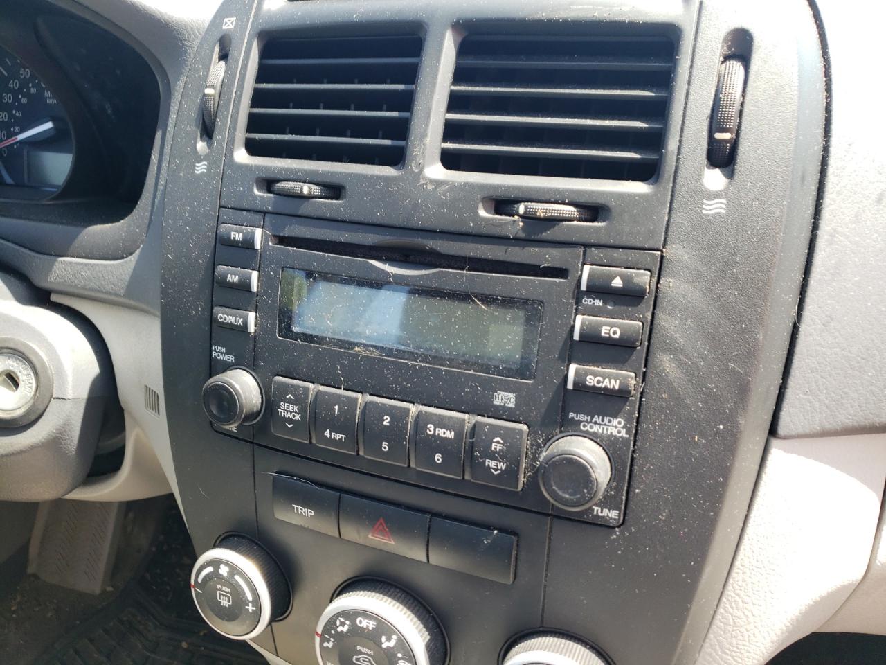 Photo 9 from auction – 2008 KIA SPECTRA EX with VIN KNAFE122X85516474