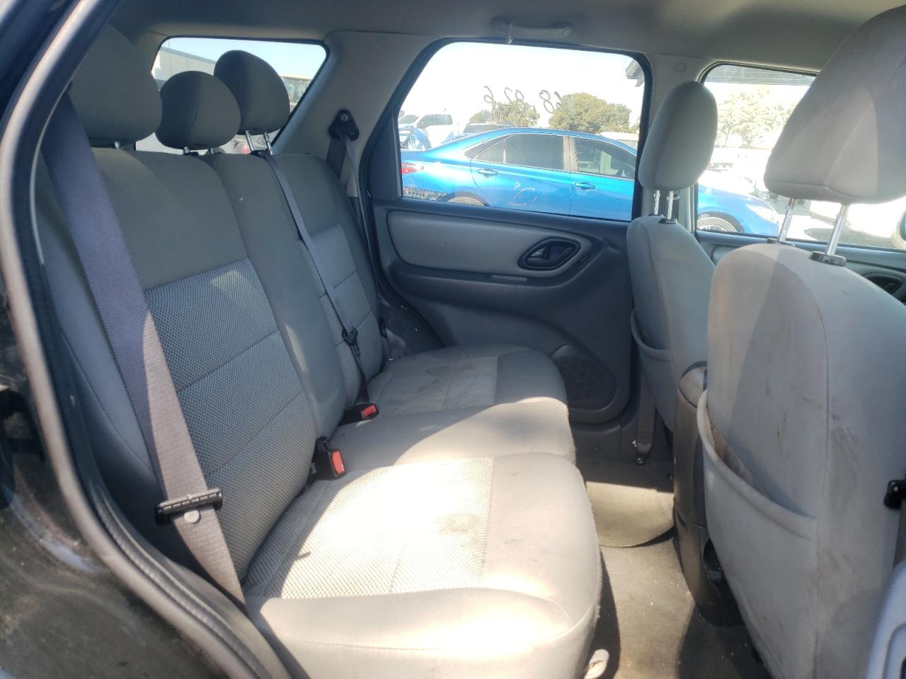 Photo 6 from auction – 2006 FORD ESCAPE XLT with VIN 1FMYU93136KA72139