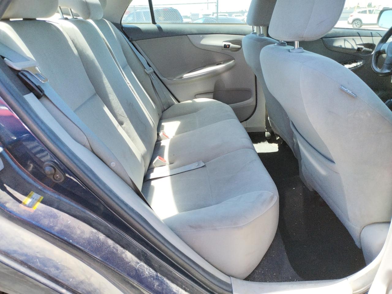 Photo 6 from auction – 2012 TOYOTA COROLLA BA with VIN 2T1BU4EE2CC869704