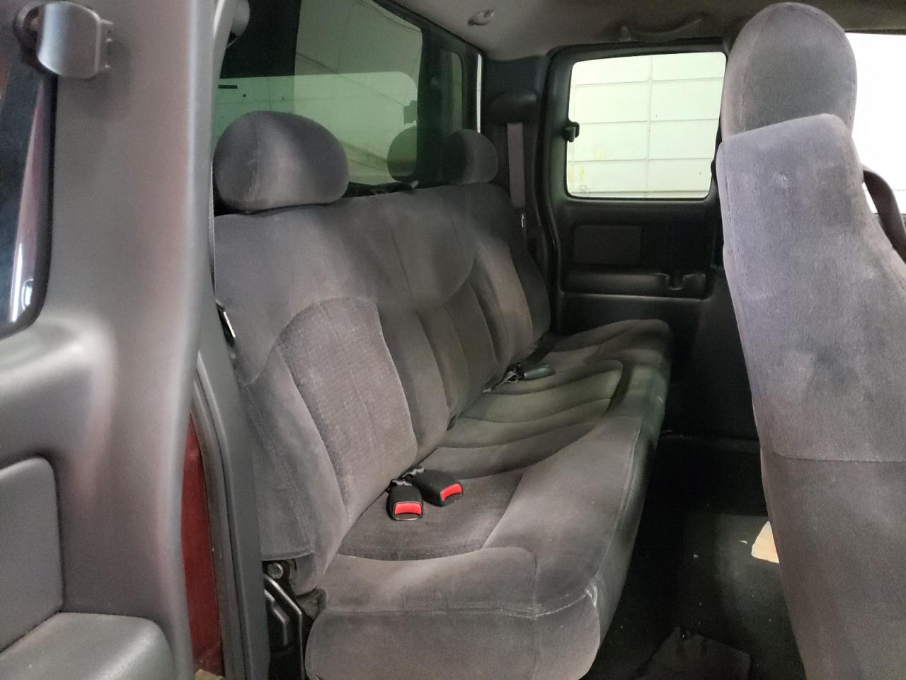 Photo 6 from auction – 2001 CHEVROLET SILVERADO with VIN 1GCEK19T71E122216