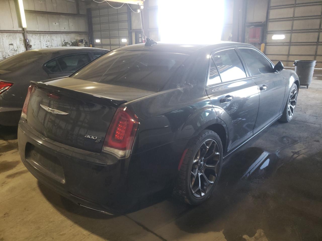 Photo 4 from auction – 2016 CHRYSLER 300 S with VIN 2C3CCABG7GH151299