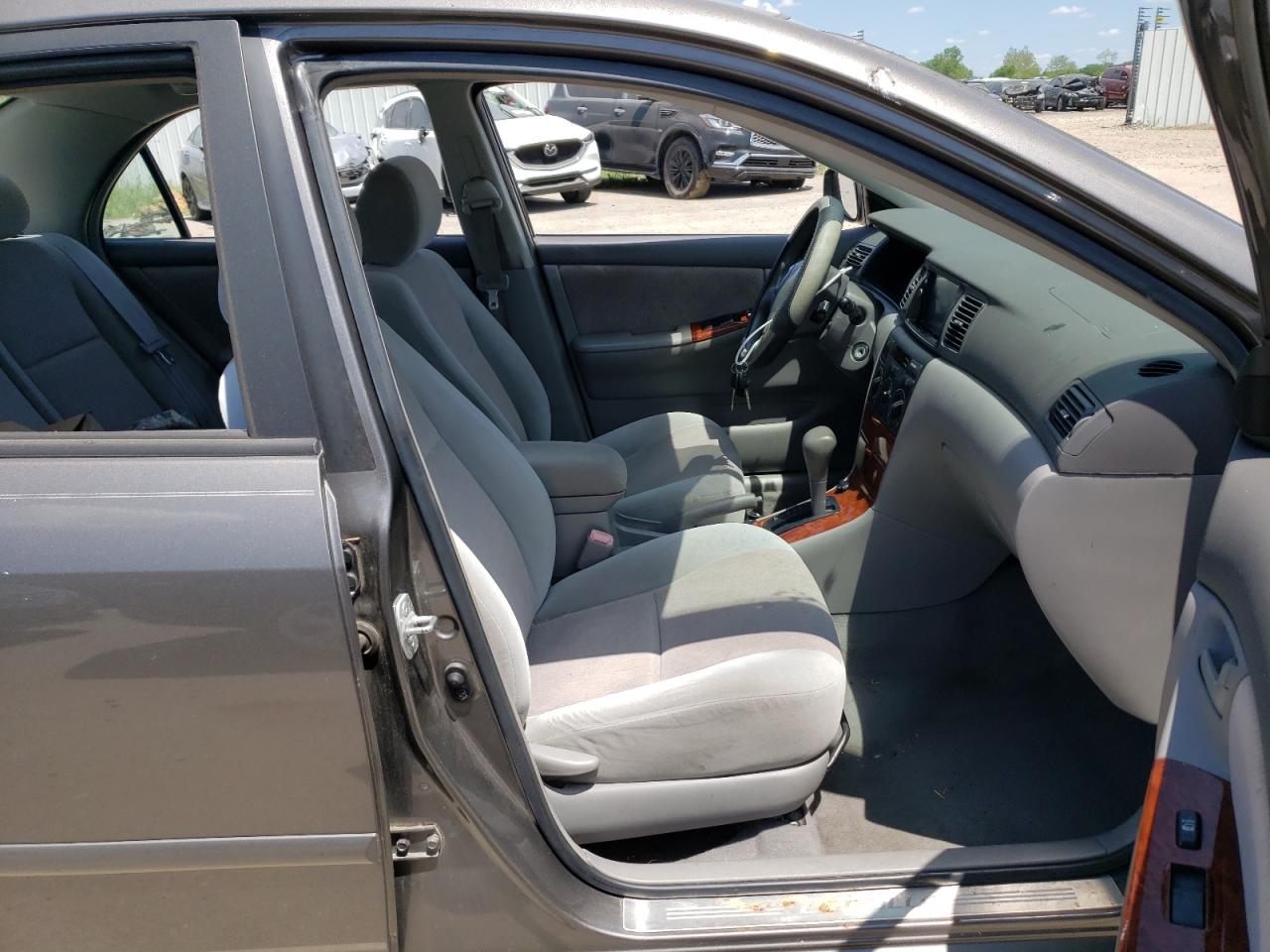 Photo 5 from auction – 2008 TOYOTA COROLLA CE with VIN 1NXBR32E28Z022462