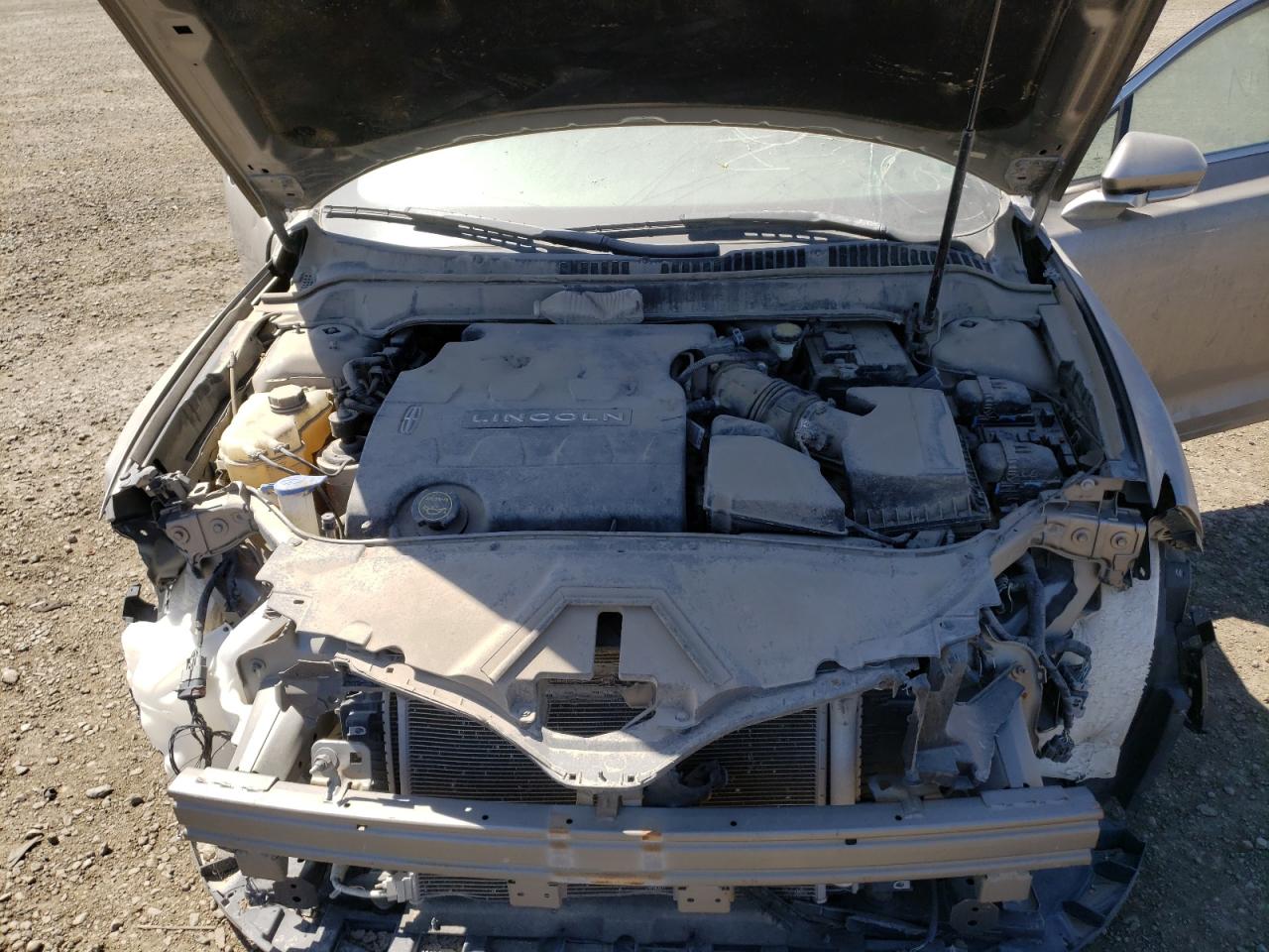 Photo 7 from auction – 2016 LINCOLN MKZ with VIN 3LN6L2GK2GR607690