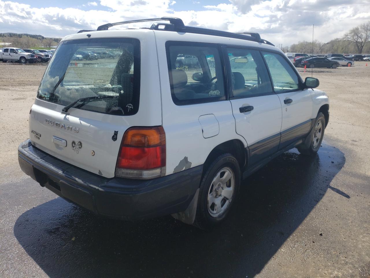 Photo 4 from auction – 2000 SUBARU FORESTER L with VIN JF1SF6356YH701565