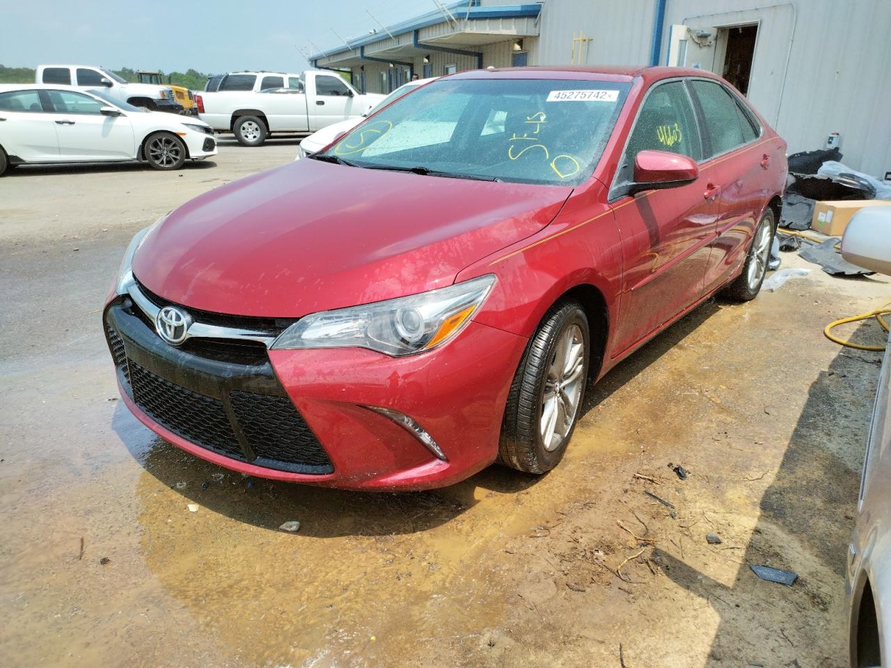 Photo 2 from auction – 2015 TOYOTA CAMRY LE with VIN 4T1BF1FK2FU876703