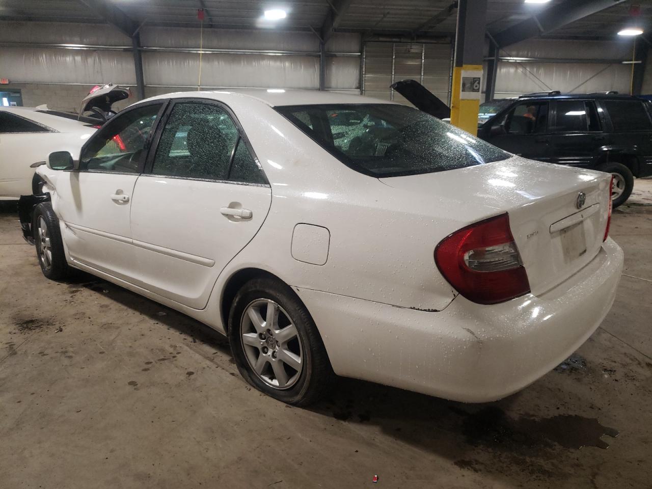 Photo 3 from auction – 2004 TOYOTA CAMRY LE with VIN 4T1BE32K24U267984