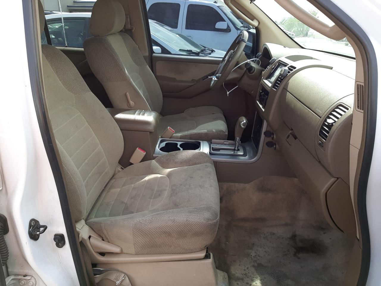 Photo 5 from auction – 2006 NISSAN PATHFINDER with VIN 5N1AR18U26C666268