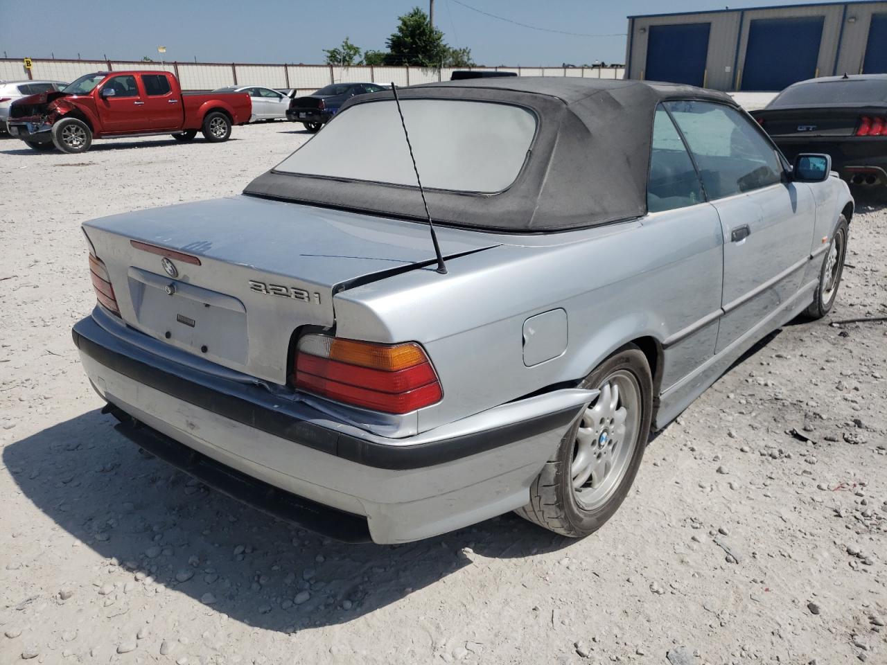 Photo 4 from auction – 1998 BMW 328 IC with VIN WBABK7320WET65859