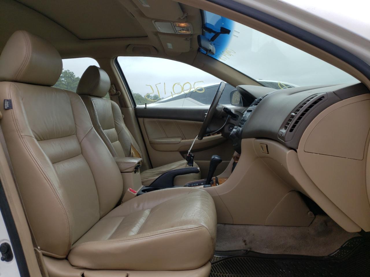 Photo 5 from auction – 2004 HONDA ACCORD EX with VIN 1HGCM56884A090978