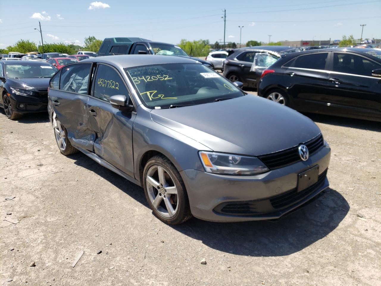 VOLKSWAGEN JETTA SE 2012 with VIN 3VWDP7AJ1CM342052 - Photo from auction