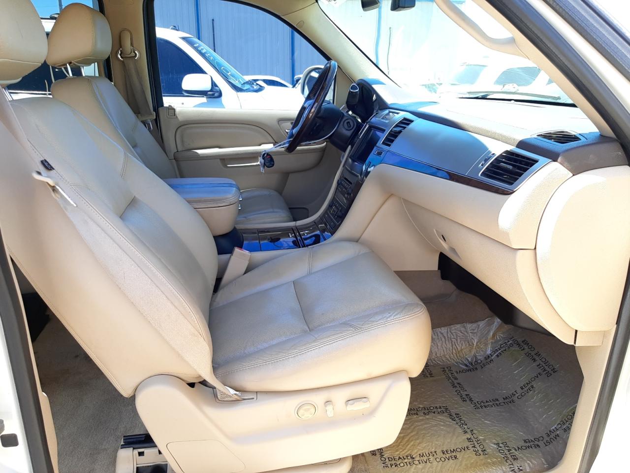Photo 5 from auction – 2011 CADILLAC ESCALADE P with VIN 1GYS4CEF7BR282867