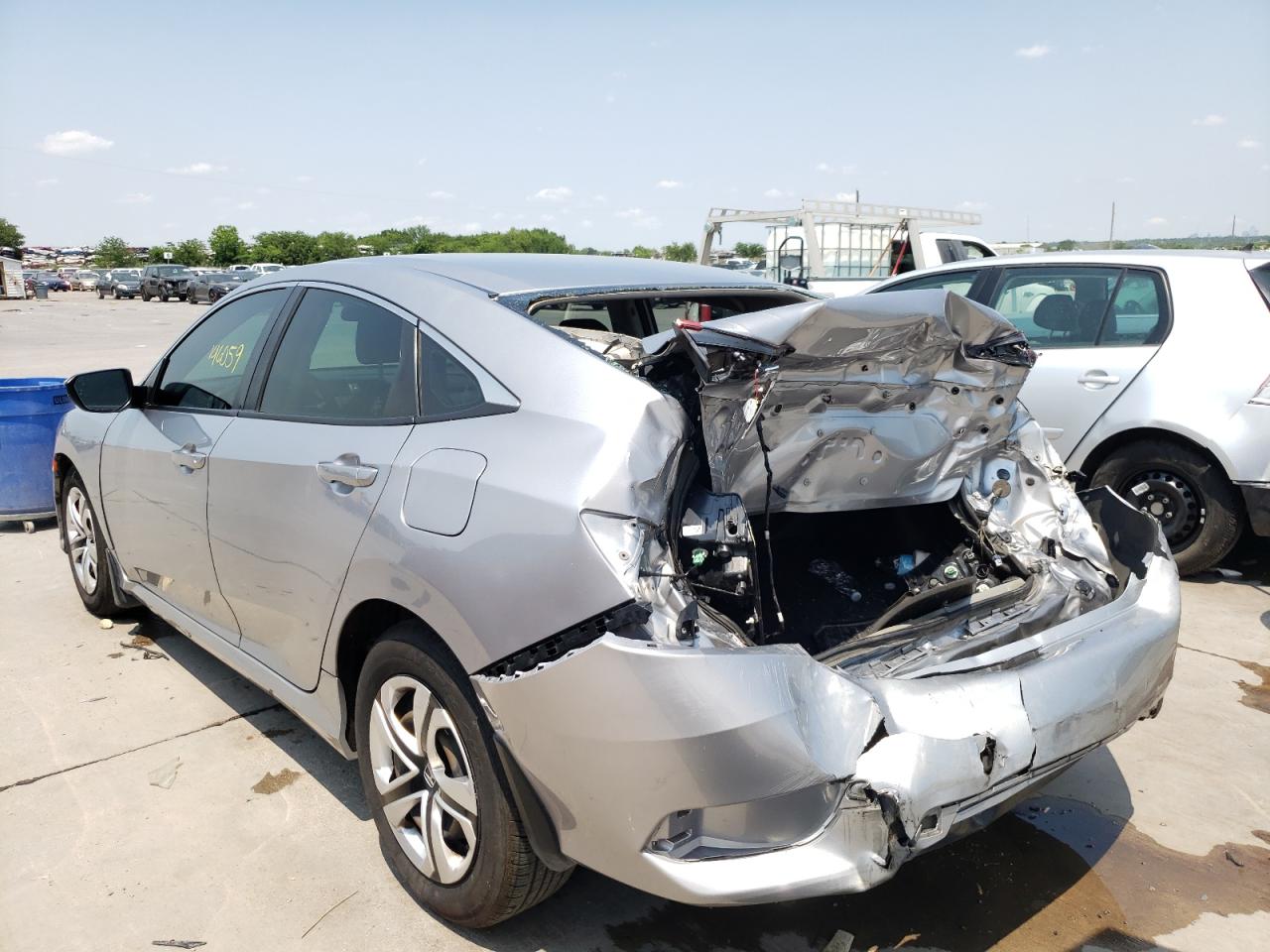 Photo 3 from auction – 2016 HONDA CIVIC LX with VIN 19XFC2F50GE035932