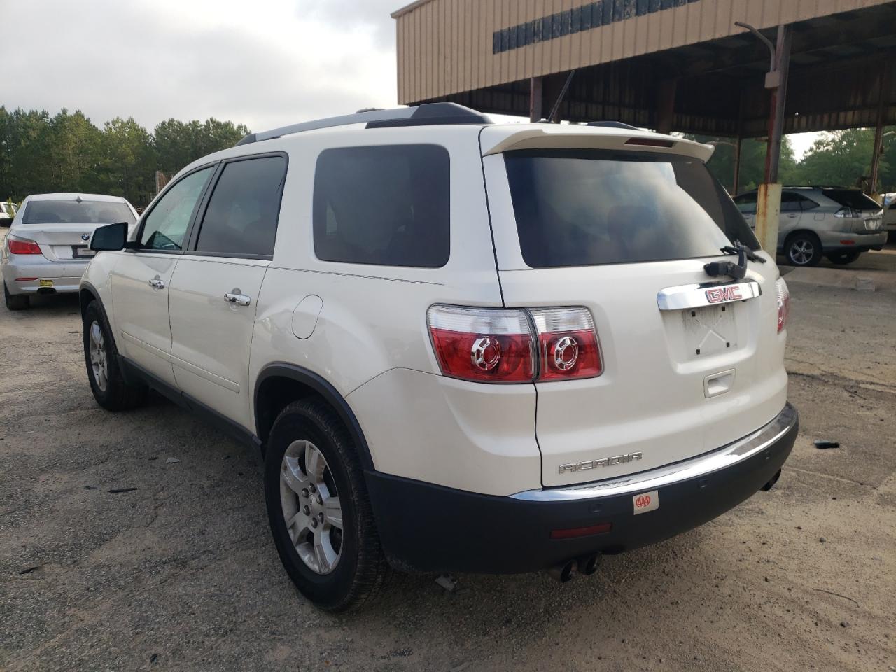 Photo 3 from auction – 2010 GMC ACADIA SLE with VIN 1GKLRLED5AJ180348