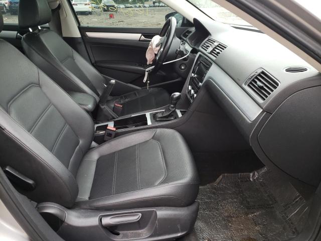 Photo 5 from auction – 2012 VOLKSWAGEN PASSAT SE with VIN 1VWBP7A38CC030241