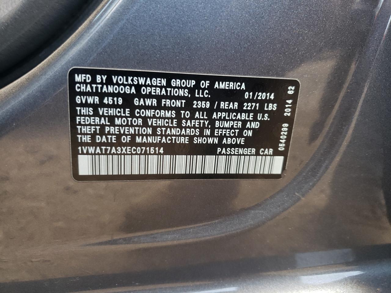 Photo 10 from auction – 2014 VOLKSWAGEN PASSAT S with VIN 1VWAT7A3XEC071514
