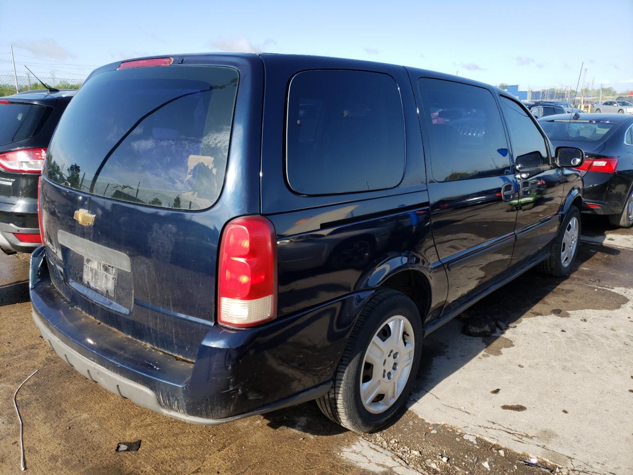 Photo 4 from auction – 2006 CHEVROLET UPLANDER L with VIN 1GNDV23L16D246049