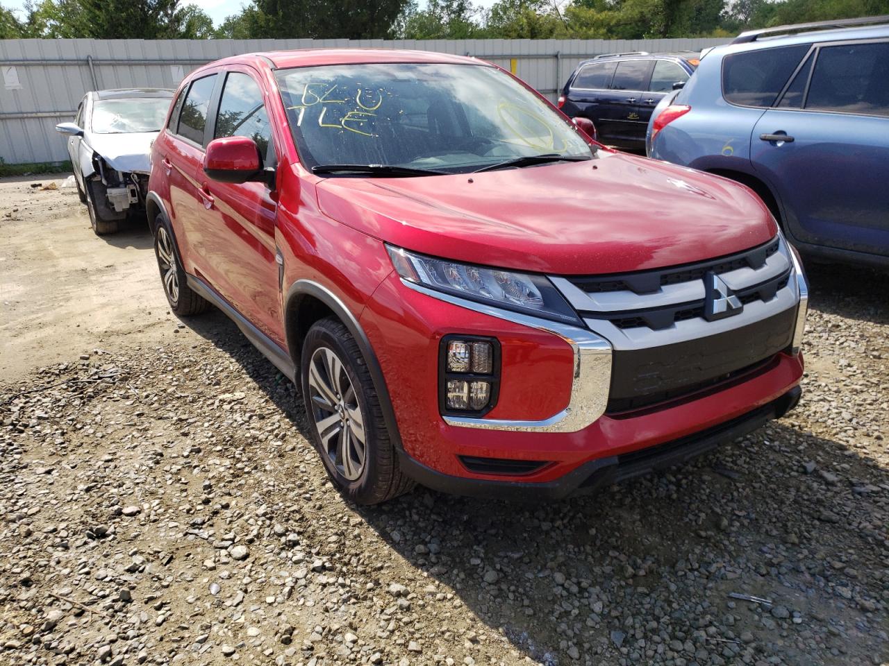 MITSUBISHI OUTLANDER 2021 with VIN JA4APUAU3MU033950 - Photo from auction