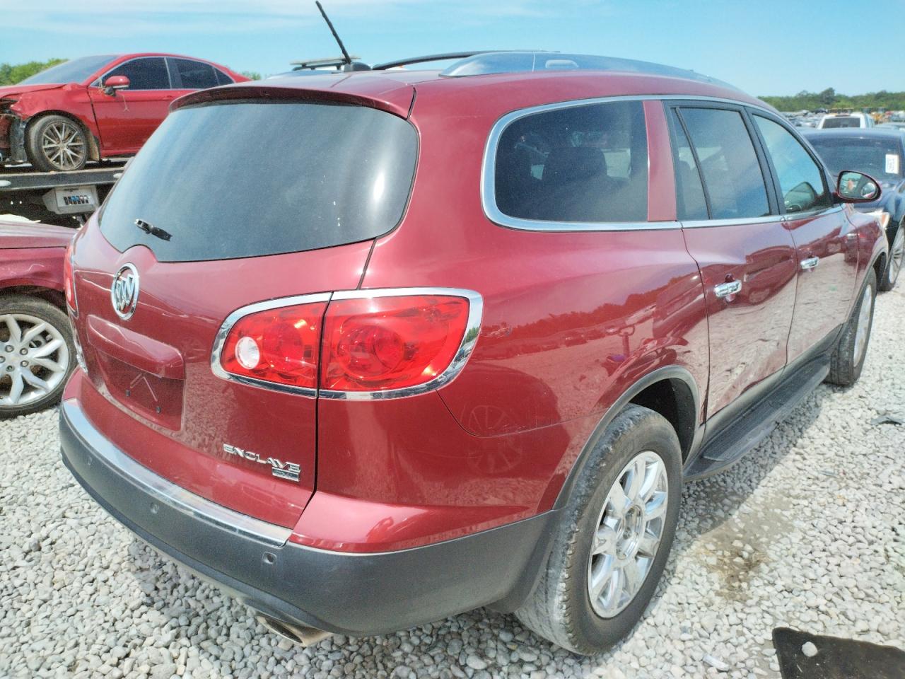 Photo 4 from auction – 2011 BUICK ENCLAVE CX with VIN 5GAKRCED4BJ333506