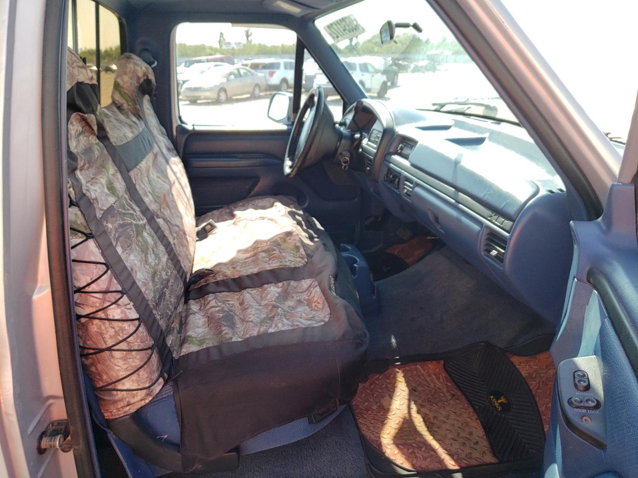 Photo 5 from auction – 1996 FORD F150 with VIN 1FTEF14H6TLB79397