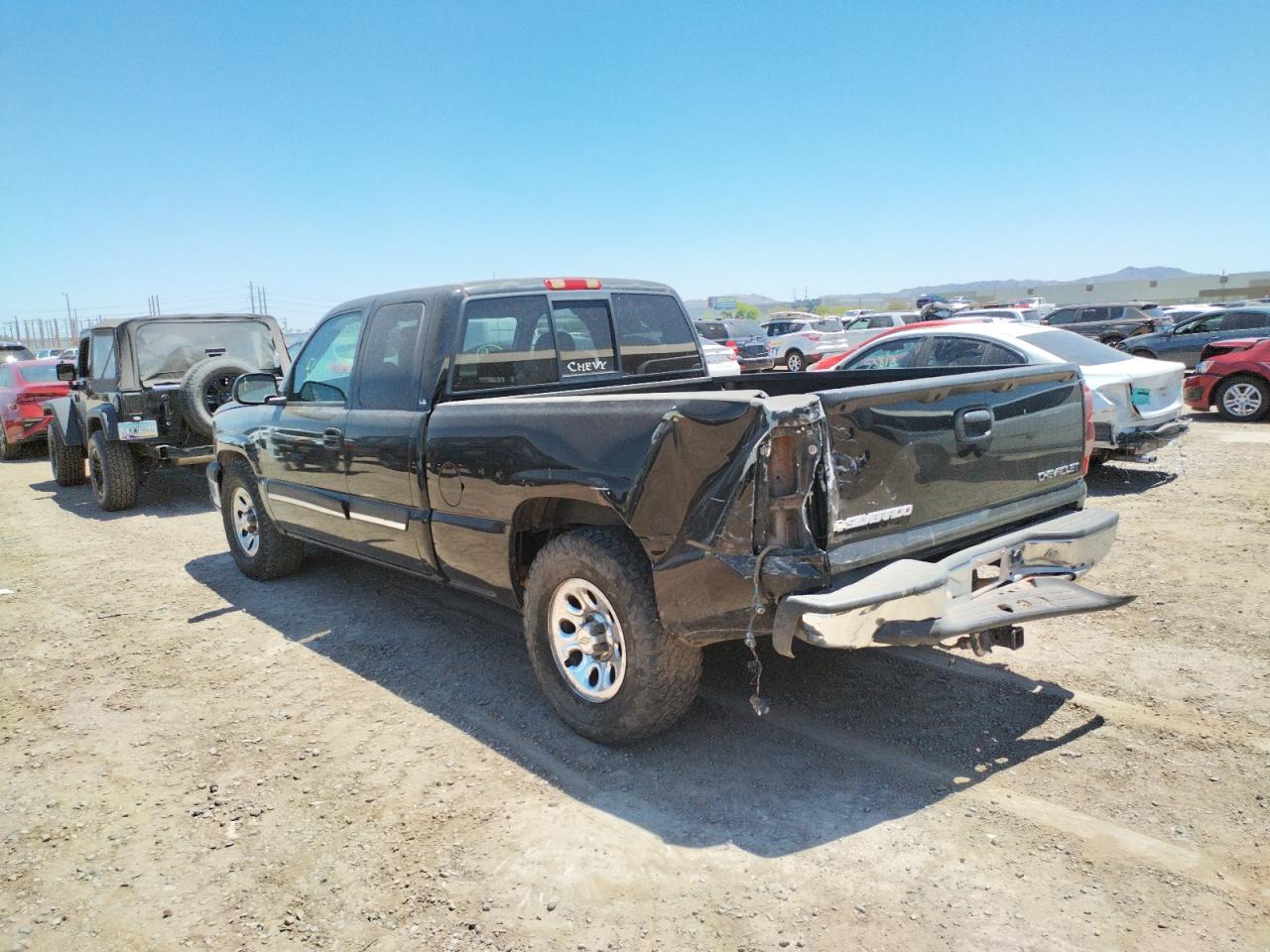 Photo 3 from auction – 2005 CHEVROLET SILVERADO with VIN 2GCEC19T751176930