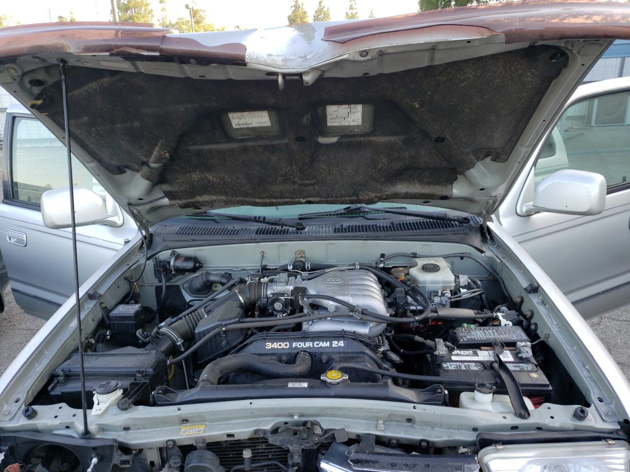 Photo 7 from auction – 2002 TOYOTA 4RUNNER SR with VIN JT3GN86R520235022